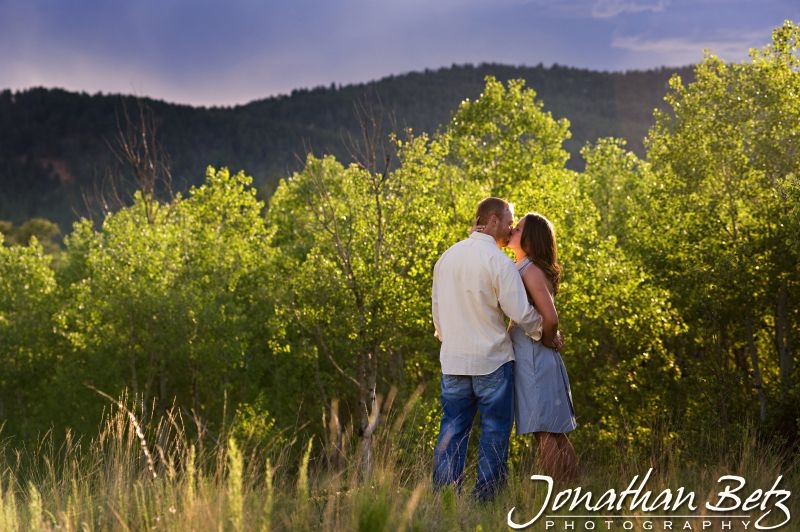 engagement portraits, jonathan betz photography, shining mountain golf club, woodland park Colorado